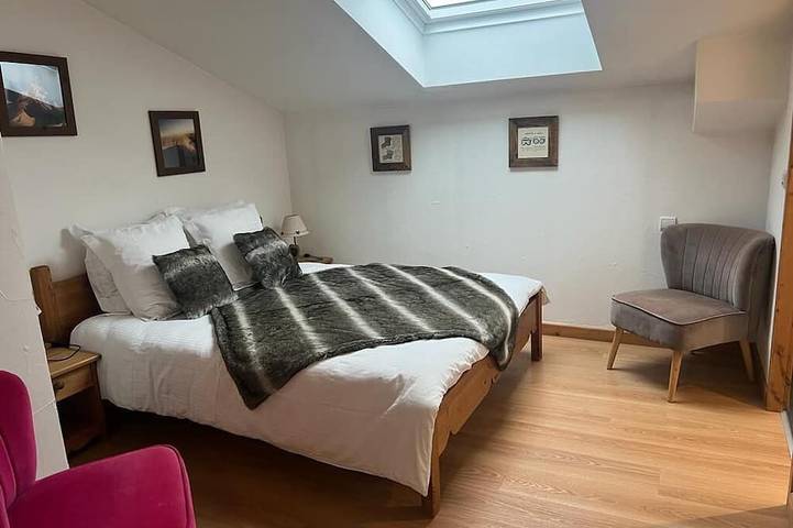 Gîte pour 10 personnes, avec balcon dans Office De Tourisme De Samoens - 4