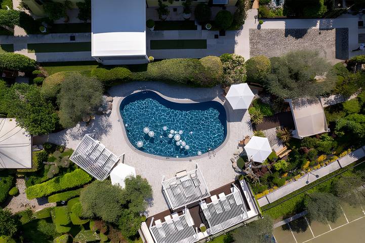 Apartamento inteiro, Quarto 'Casino Di Caccia 2' com Piscina Partilhada, Wi-Fi e Ar Condicionado in Sommacampagna, Verona (província)