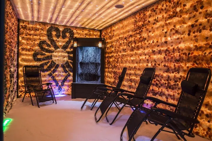 Gästehaus für 5 Personen, mit Garten und Sauna sowie Whirlpool, mit Haustier - 1