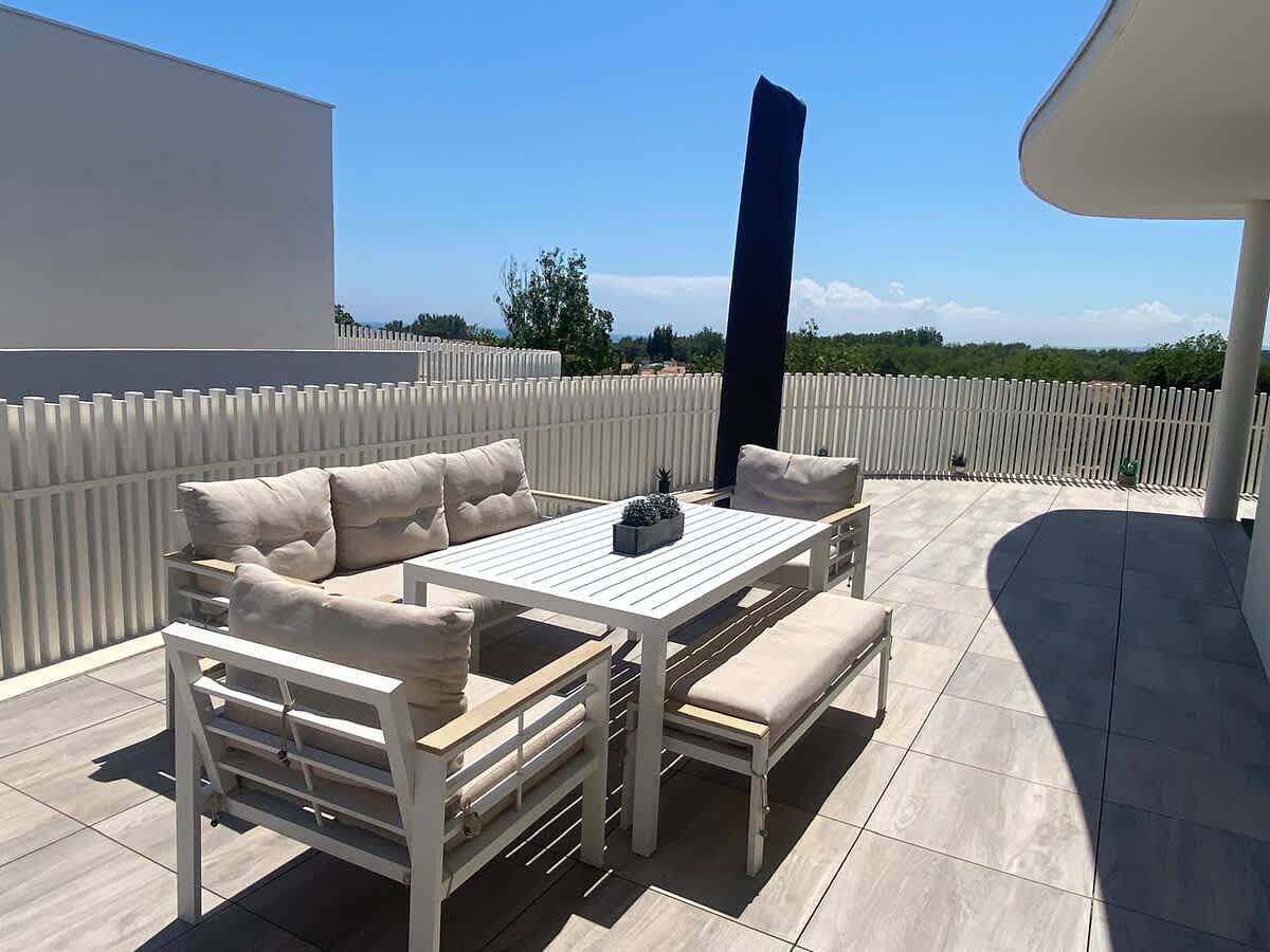 Ganze Wohnung, Valras-Plage Luxury: Sea Views, Jacuzzi & Pool! in Sérignan, Mittelmeerküste (Frankreich)