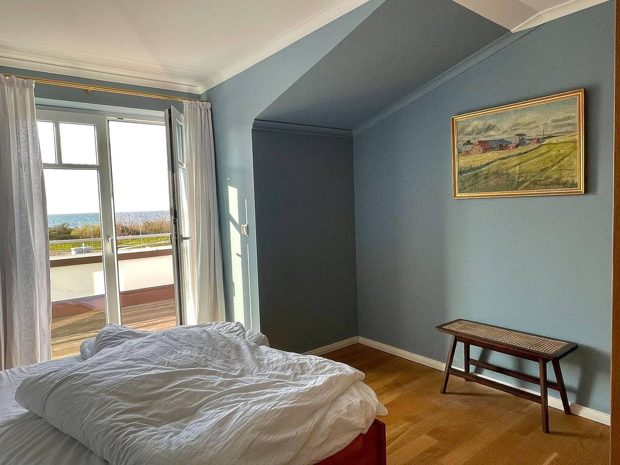 Ganze Wohnung, Strandvilla - Penthouse mit Meerblick, Balkon und moderner Ausstattung in Börgerende, Börgerende-Rethwisch