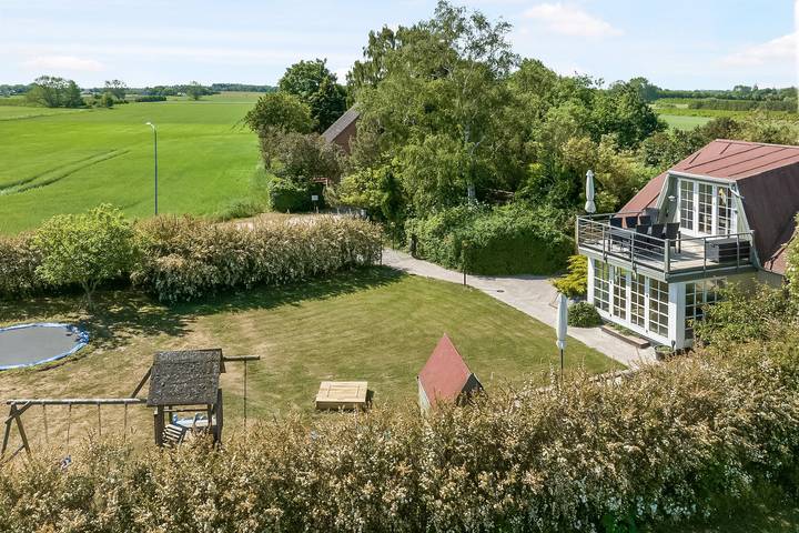 Ferienhaus für 7 Personen, mit Balkon und Terrasse sowie Garten und Sauna