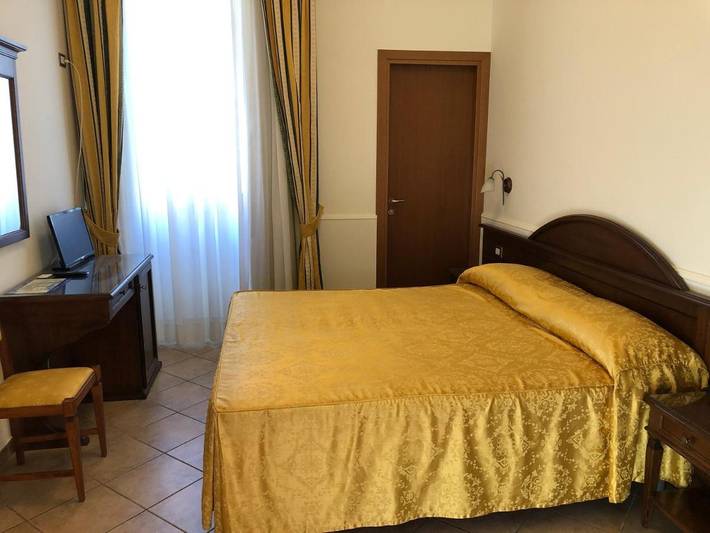 Hôtel pour 2 personnes, avec vue ainsi que balcon et vue sur le lac - 1