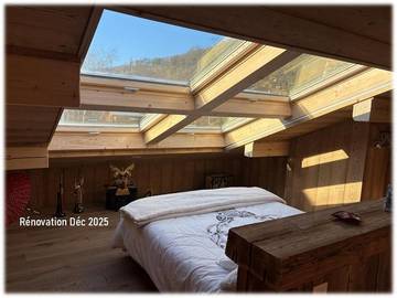 Gîte pour 12 personnes, avec vue et jardin à Les Chapelles