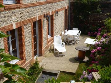 Gîte pour 10 personnes, avec jardin à Saint-Jouin-Bruneval