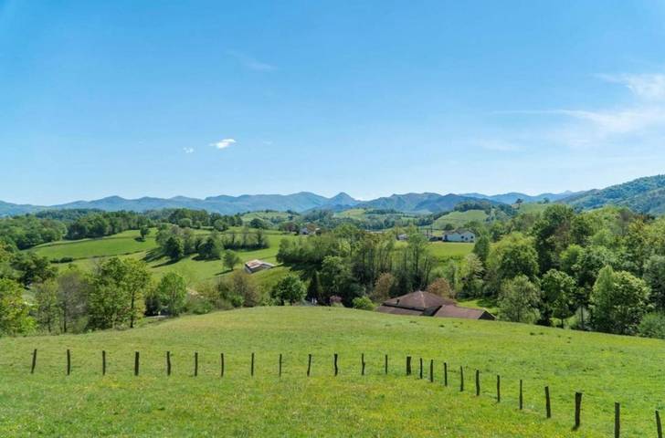Location de vacances pour 4 personnes, avec jardin et piscine ainsi que vue et terrasse, animaux acceptés dans Lasse - 4