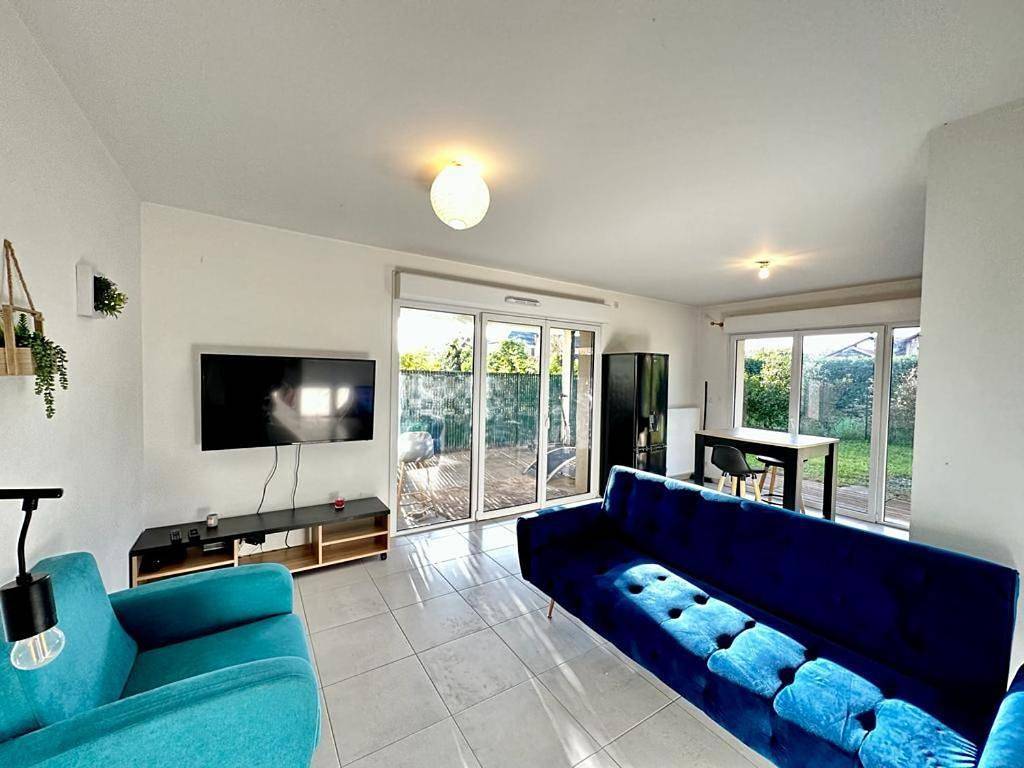 Appartement entier, One-Bedroom Apartment in Douvaine, Région de Thonon-les-Bains