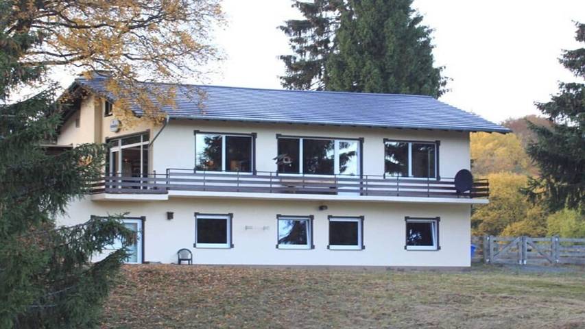 Vakantiehuis voor 12 personen, with balkon and tuin as well as sauna in Usseln