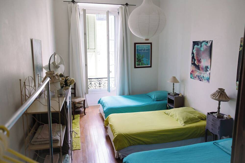 Triple guest room, 10 mins from the beach, beautiful buildingnice center in Nizza, Nizza und Umgebung