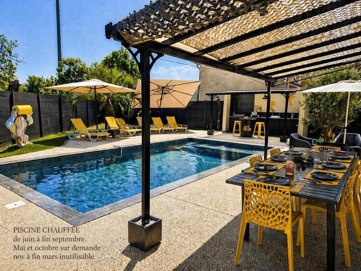Location de vacances pour 10 personnes, avec piscine et jardin à Bon-Encontre
