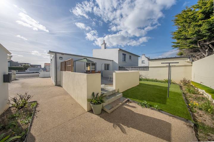 Location de vacances pour 4 personnes, avec terrasse et jardin, adapté aux familles dans Le Fort-Bloqué - 2
