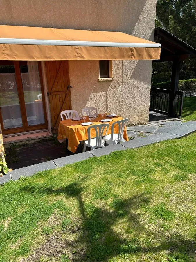 Ferienhaus für 8 Personen, mit Ausblick und Garten - 1