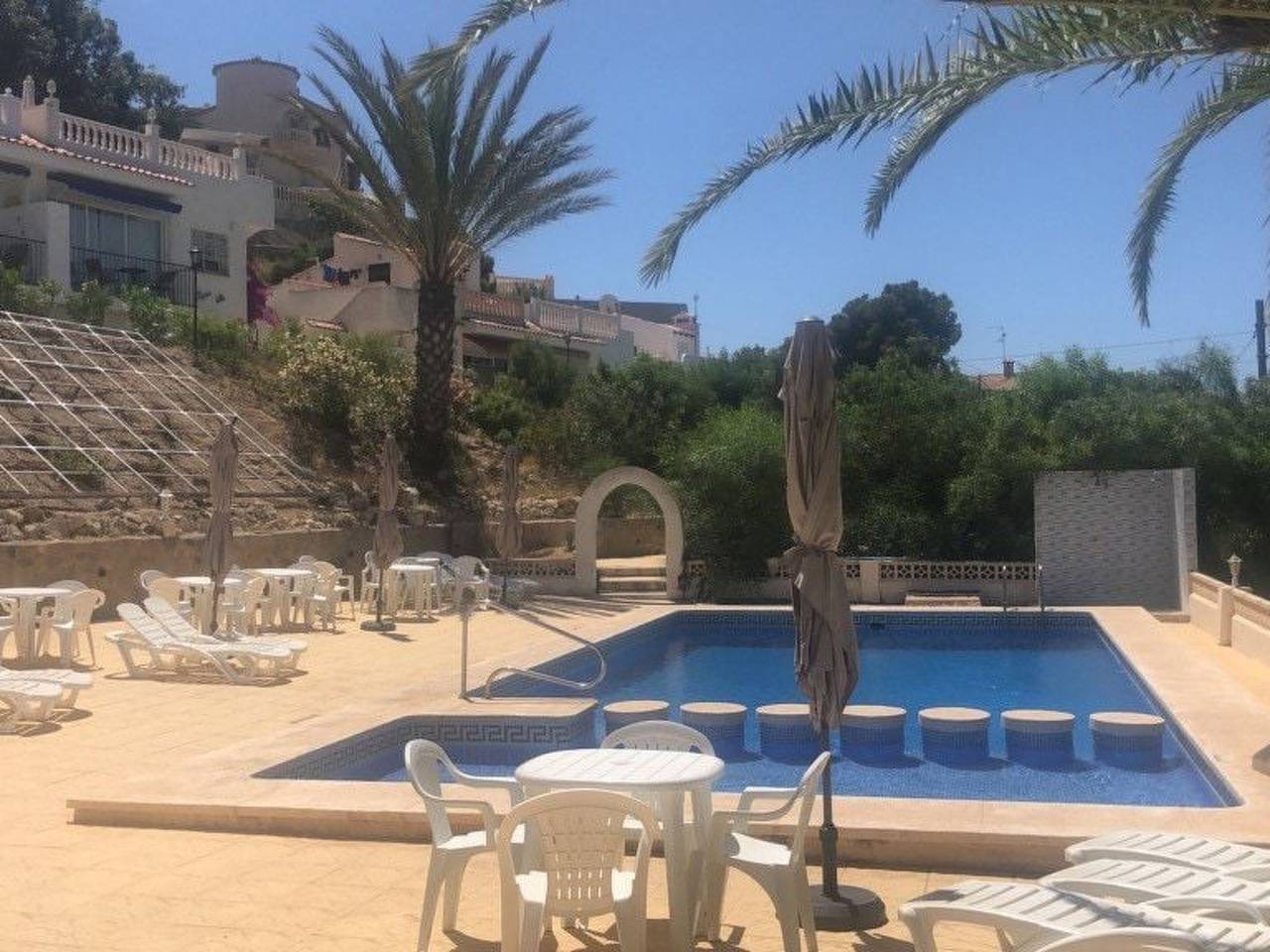"Casa Jomy" mit Terrasse in Coveta Fuma, El Campello