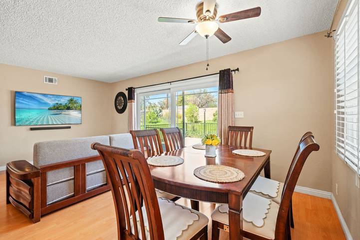 Vacation rental for 8 people, with terrace in San Bernardino County