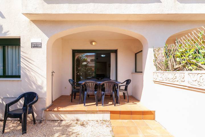 Gîte pour 8 personnes, avec bassin pour enfant ainsi que jardin et terrasse, adapté aux familles à Miami Platja - 4
