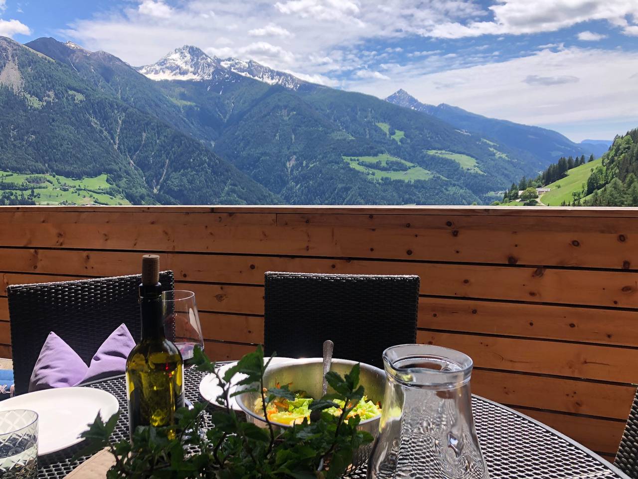 Ganze Wohnung, Ferienwohnung " Bergsuite" mit Bergblick, Balkon, Garten & Wi-Fi in St. Martin in Passeier, Passeiertal