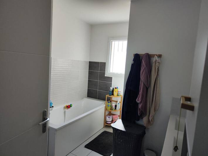 Maison de campagne pour 6 personnes, avec vue ainsi que jardin et piscine à Troche - 4