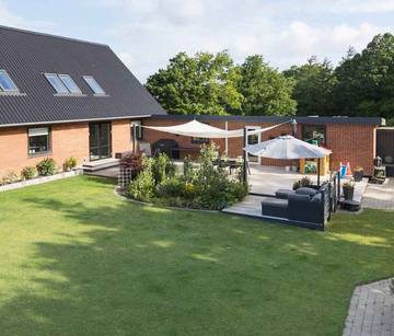 Villa für 14 Personen, mit Garten in Dänemark