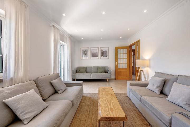 Villa 'Vivenda De São Marcos' mit privatem Pool, privater Terrasse und Wi-Fi in Queluz, Costa de Lisboa