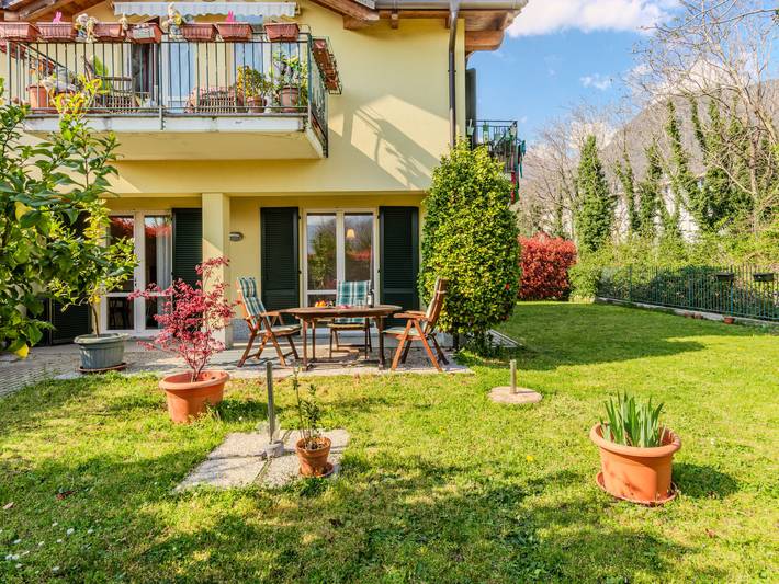 Ferienwohnung für 4 Personen, mit Terrasse und Garten in Gravedona