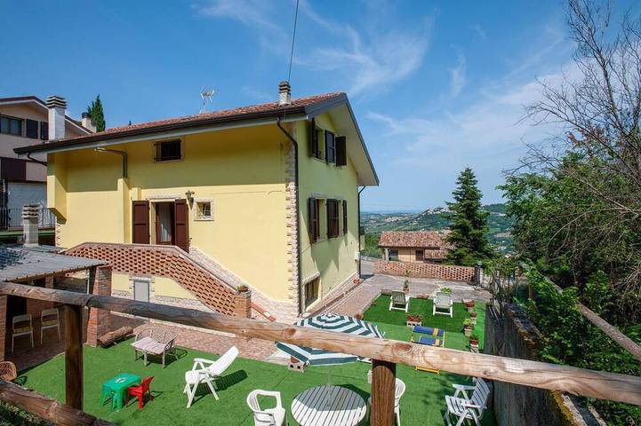 Casa vacanza per 5 persone, con giardino - 1