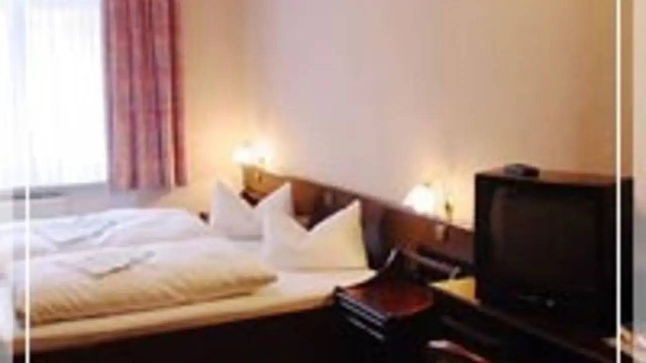 Doppelzimmer für 3 Personen in Stadt Halle (Saale), foto 13