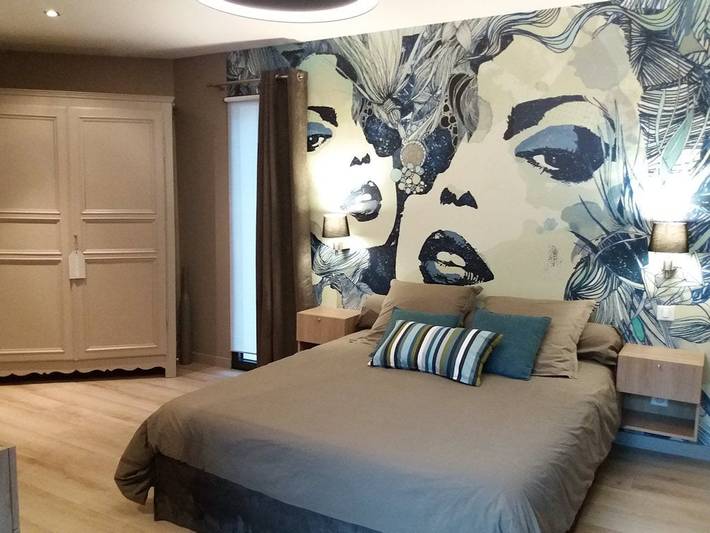 Location de vacances pour 2 personnes, avec jardin ainsi que jacuzzi et piscine à Six-Fours-les-Plages - 2