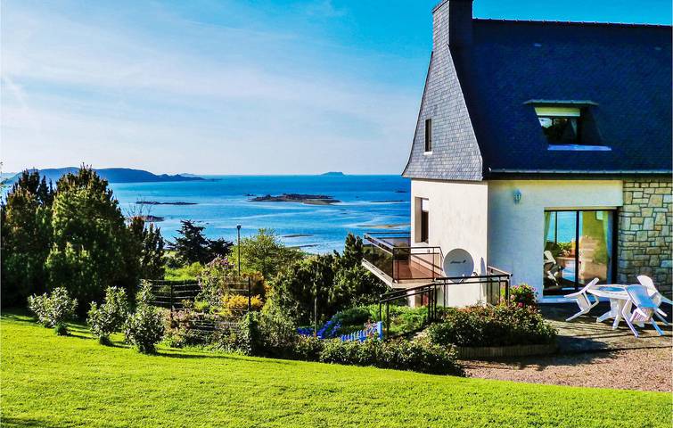 Location de vacances pour 6 personnes, avec jardin et terrasse à Trélévern - 2