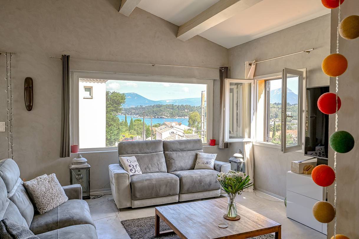 Apartamento vacacional entero, Apartamento de vacaciones para 12 personas con piscina in Le Pradet, Region de Toulon