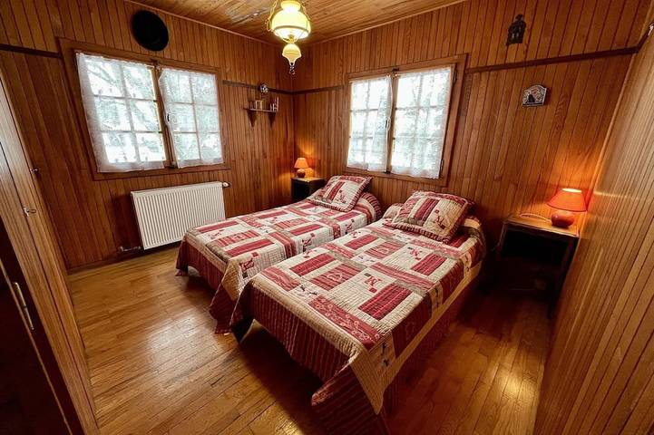 Gîte pour 10 personnes, avec jardin et balcon à Saint-Paul-en-Chablais - 3