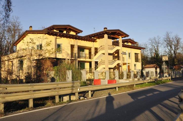 Appartamento per 2 persone, con Terrazza e Giardino nonché Panorama a Garbagnate Milanese