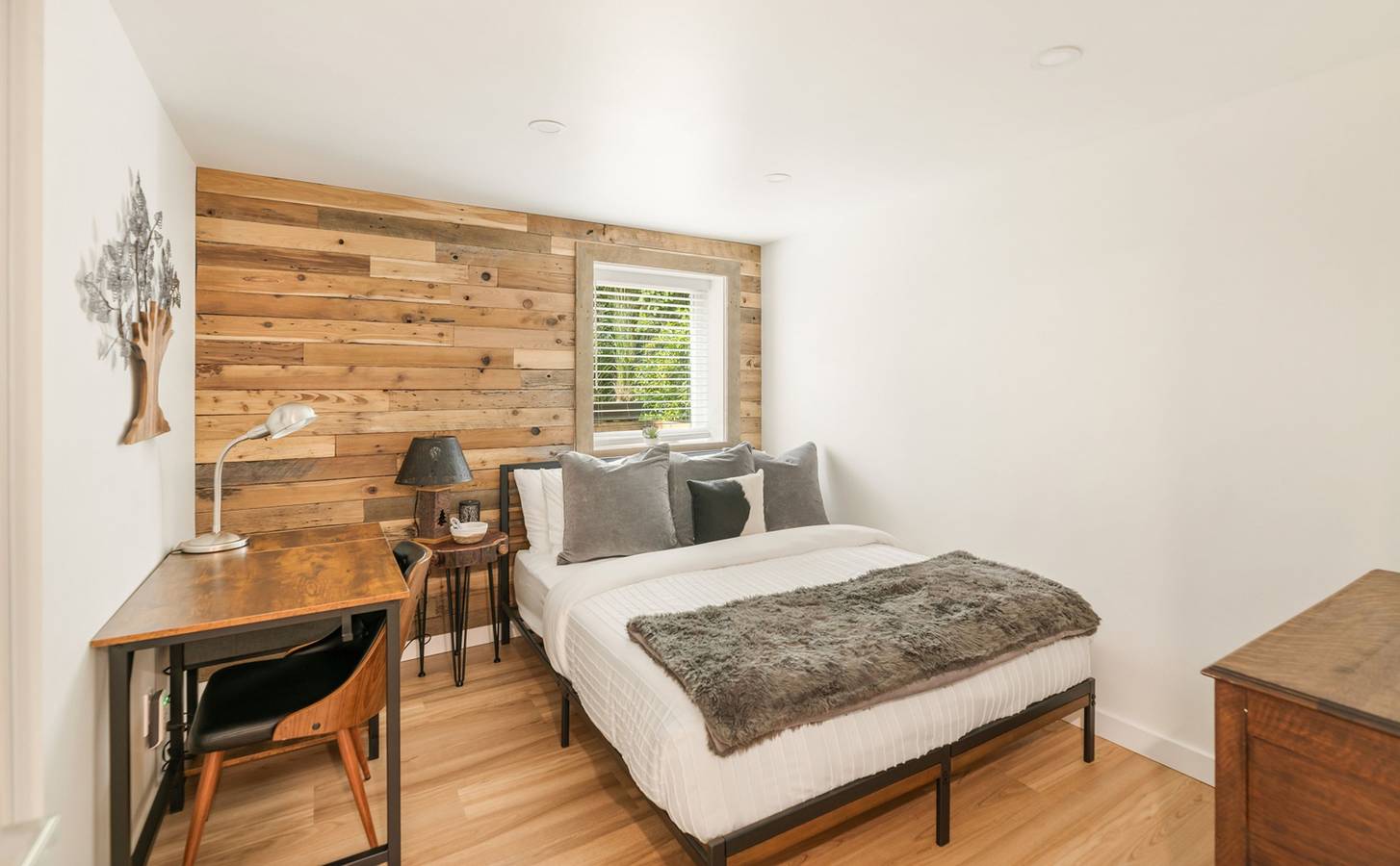 Family-friendly 3Br stay w/ Bbq & yoga deck in Seattle, Lake Washington