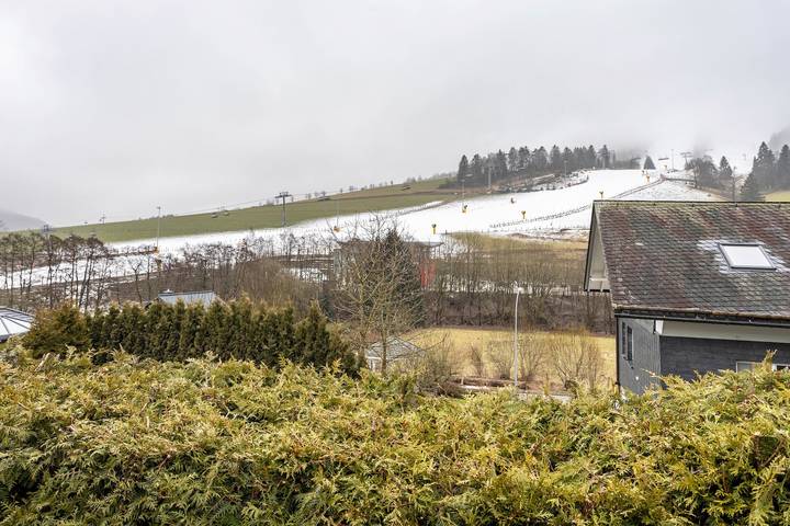 Ganze Wohnung, Ferienwohnung 'Fewo Zur Piste' mit Bergblick, privater Terrasse und Wi-Fi in Willingen, die Mittelgebirge