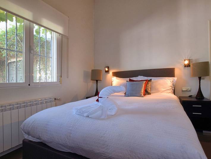 Casa rural para 6 personas, con jardín además de balcón y piscina en Sayalonga - 4