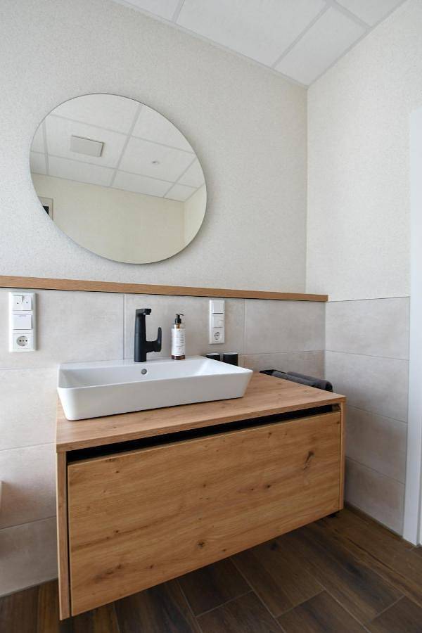Single Room with Garden View in Edewecht, Ammerland