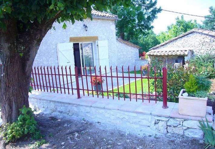 Gîte pour 5 personnes, avec jardin et balcon à Massels