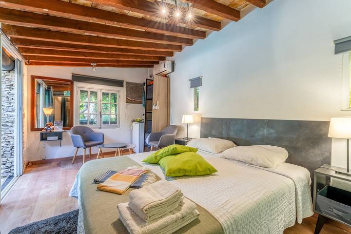 Location de vacances pour 2 personnes, avec jardin et jacuzzi à Nîmes - 4