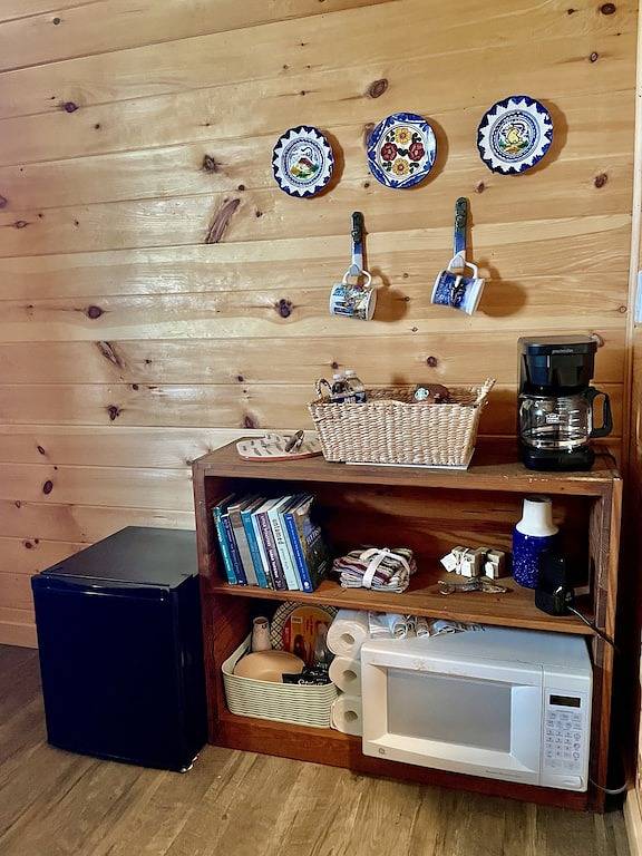 Horses, Big Sky, Boat and Horse Trailer Parking, Acreage, Tiny Home in Oconee County