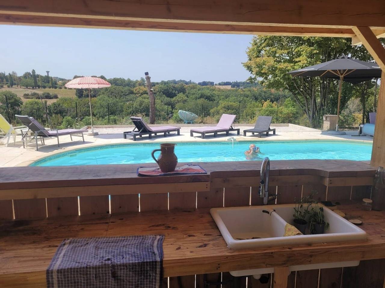Maison de vacances 'La P'tite Maiz' avec piscine partagée, terrasse privée et Wi-Fi in Bourg-de-Visa, Quercy