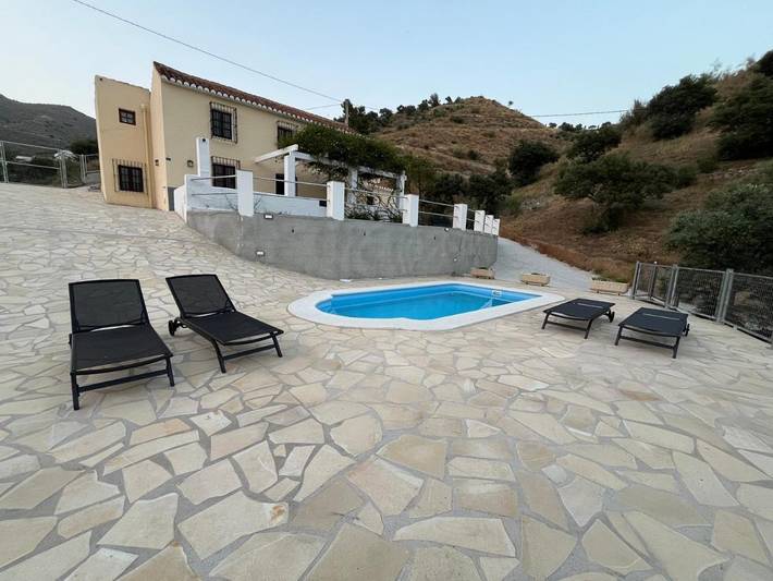 Casa de vacaciones para 6 personas, con jacuzzi además de jardín y piscina en Costa Tropical - 2