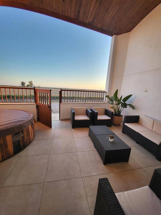 Location de vacances pour 8 personnes, avec vue et terrasse, animaux acceptés dans Els Muntells - 4