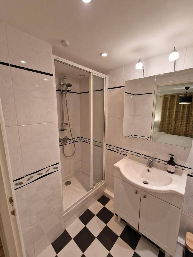 Location de vacances pour 6 personnes, avec jardin à Canouville - 2