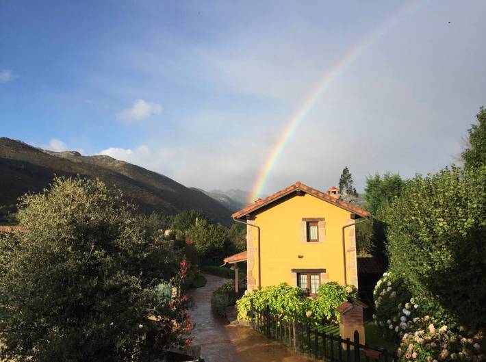 Casa rural para 6 personas, con Jardín en Val de San Vicente - 3