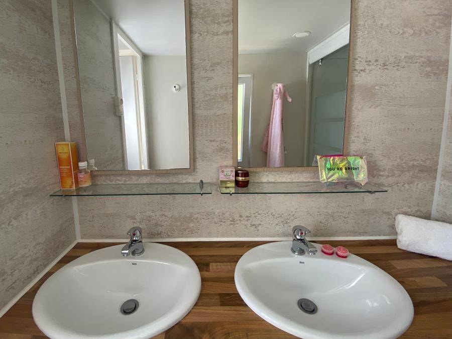 Camping de la Treille - Mobilheim 5 personen - Strohhütte Catalina Premium in Cavalaire-sur-Mer, Draguignan Region