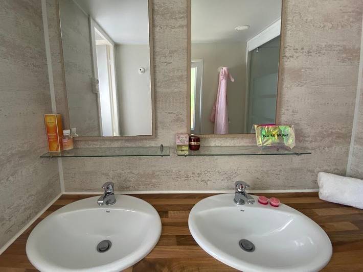 Wohnwagen für 5 Personen, mit Kinderpool an der Côte d'Azur - 4