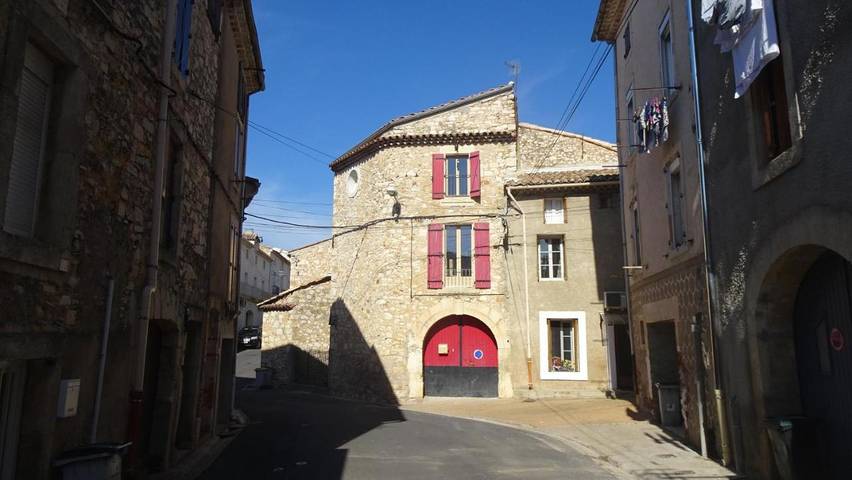 Gîte pour 4 personnes, avec terrasse et vue, adapté aux familles à Causses-et-Veyran - 3