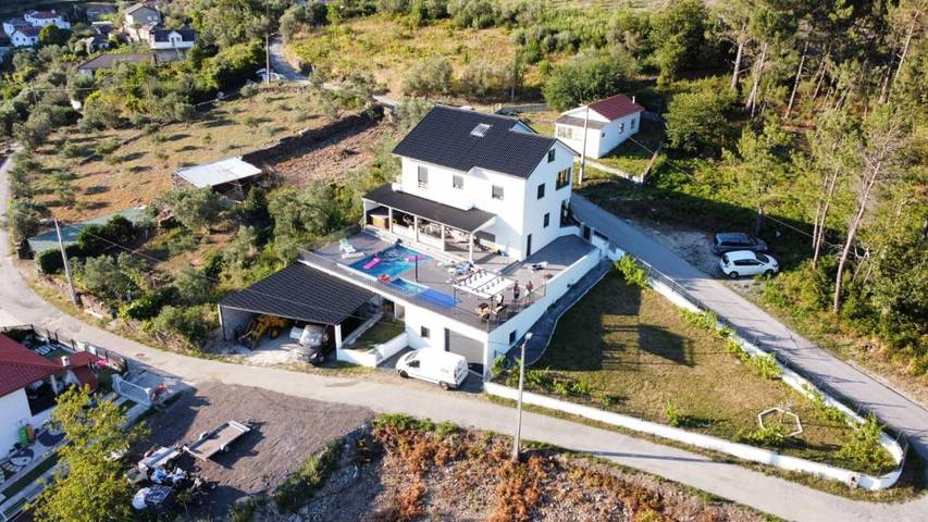 Maison de vacances pour 8 personnes, avec jardin et vue ainsi que piscine et bassin pour enfant, animaux acceptés - 1
