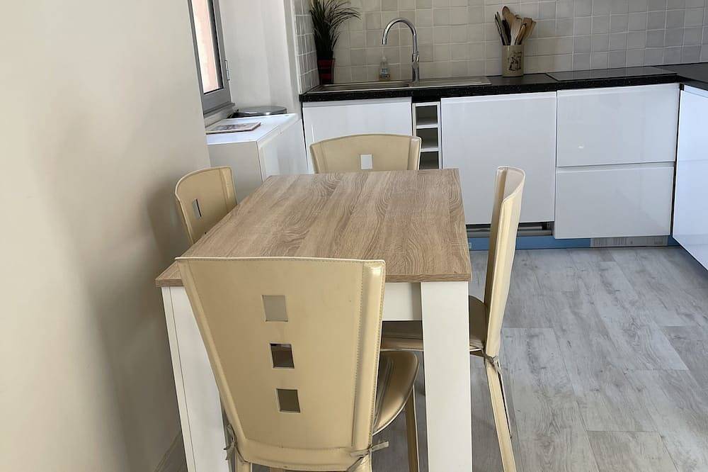 Geheel appartement, 3 Pièces 65m2 Hypercentre, Parking Privé, Port, Plage in Carry-le-Rouet, Istres en omgeving