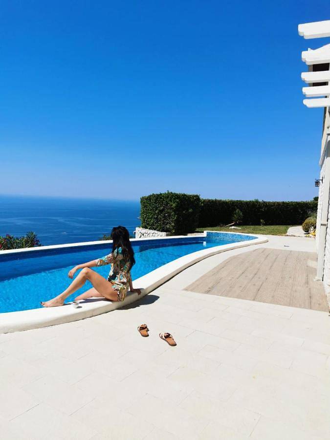 Villa für 16 Personen, mit Balkon und Terrasse sowie Garten und Pool in Montenegro - 2