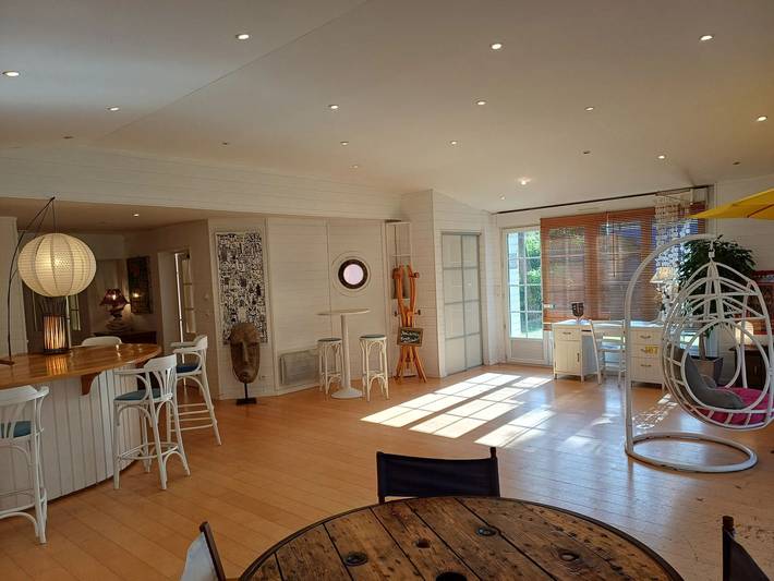 Maison de vacances pour 6 personnes, avec Terrasse dans Allier - 3